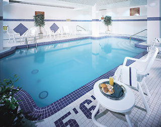 Pool
 di Hilton Garden Inn Toronto/City Centre