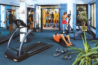 Sports and Entertainment
 di Sol y Mar Solaya Resort