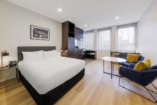 Oaks Melbourne on Collins Hotel