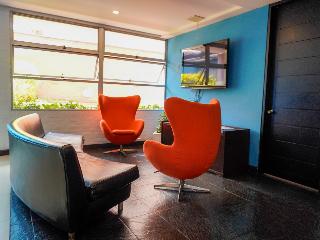 Hotel 104 Art Suites
