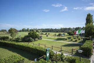 Cosmopolitan Golf & Beach Resort, Pisa
