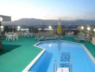 Pool
 di Queens Valley