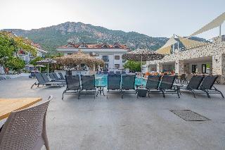 Akdeniz Beach