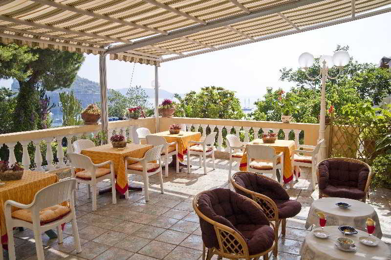 Giardino delle Ninfe e la Fenice, Ischia