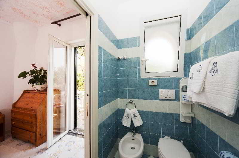 Giardino delle Ninfe e la Fenice, Ischia