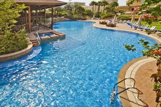 Gulf Hotel Bahrain Convention and Spa - Pool