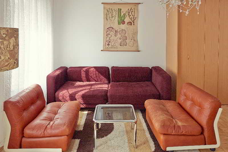 Room
 di Am Brillantengrund