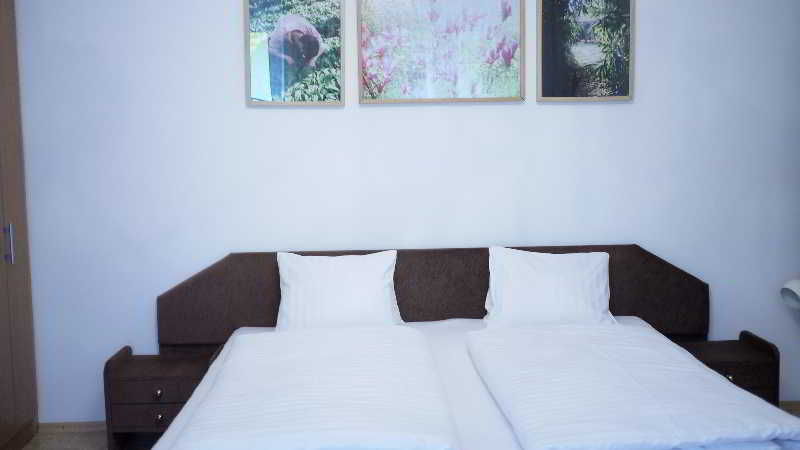 Room
 di Am Brillantengrund