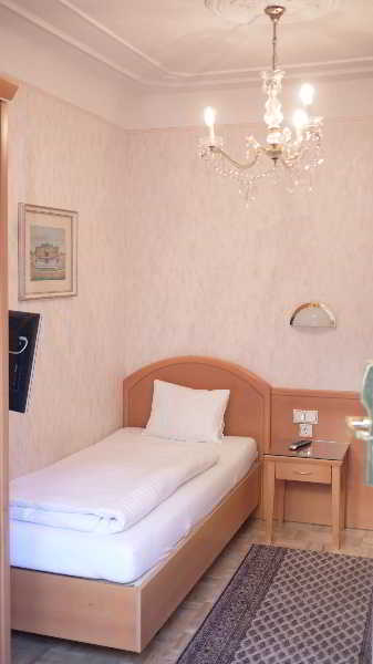 Room
 di Am Brillantengrund