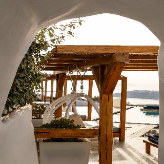 Amaze Suites