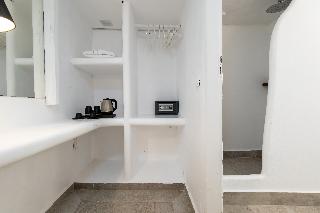 Amaze Suites