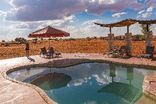 Kalahari Anib Lodge - Pool
