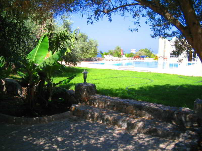 Bare Hill Holiday Village 2* (Kyrenia).