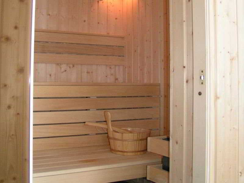 Sports and Entertainment
 di Dafovska