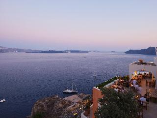 Andronis Luxury Suites
