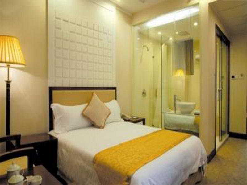 Room thumbnail 2