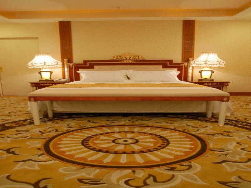 Room thumbnail 5