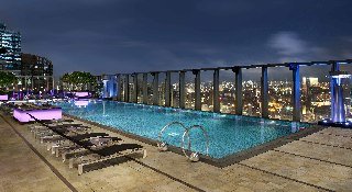 Pool
 di W Hong Kong
