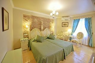 Room Room