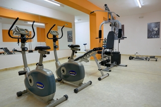 Sports and Entertainment
 di Asteras Paradise