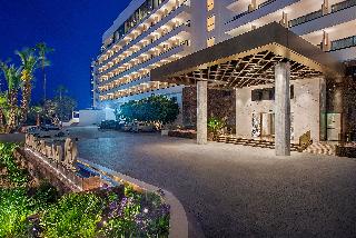 Adams Beach Hotel