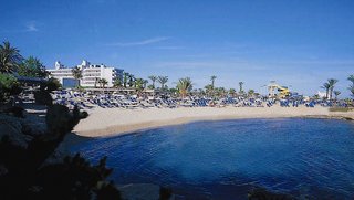 Beach
 di Adams Beach Hotel