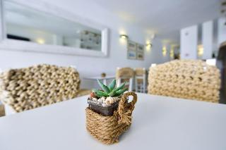 Kalidon Beach Hotel