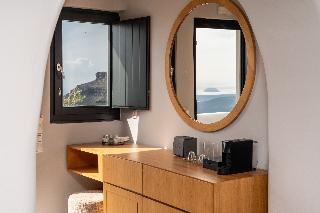 Sun Rocks Boutique Hotel | Caldera View Suites