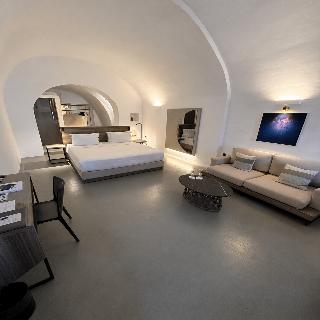 Sun Rocks Boutique Hotel | Caldera View Suites
