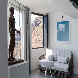 Sun Rocks Boutique Hotel | Caldera View Suites
