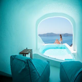 Sun Rocks Boutique Hotel | Caldera View Suites