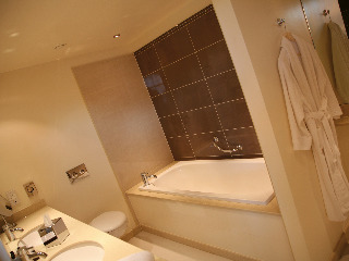 Room
 di Macdonald Manchester