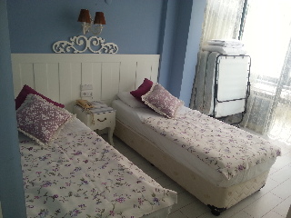 Room
 di Kutberk Boutiqe