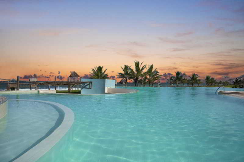 Pool
 di Sheraton Gambia