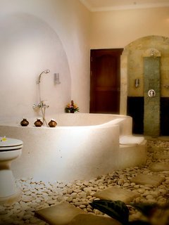 Room thumbnail 4