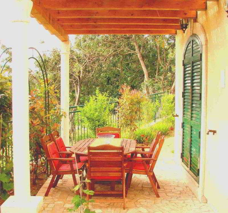 General view thumbnail 7