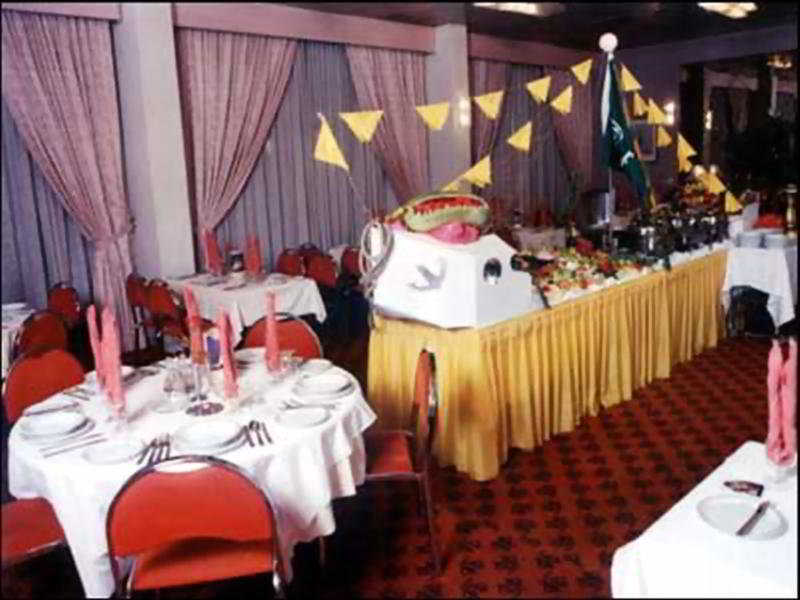 Restaurant
 di Al Seteen Palace Hotel, Riyadh