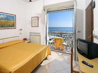 Hotel Lungomare Cervia, Rimini