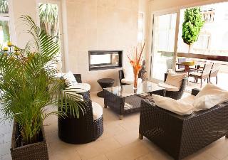 Apartamento Sol Romantica by DOT Suites