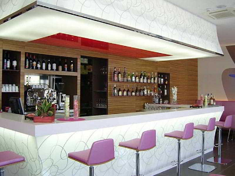 Deltahotel (Ferrara), Ferrara