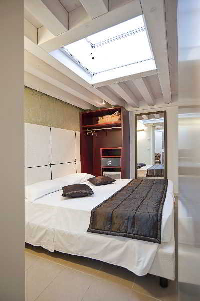 Room
 di Al Canal Regio