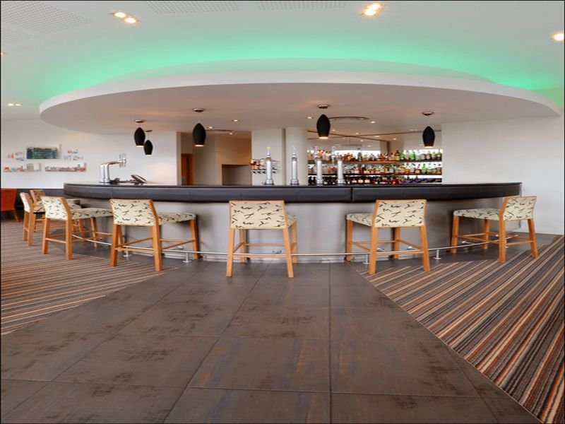 Bar
 di Ramada Manchester, Salford Quays