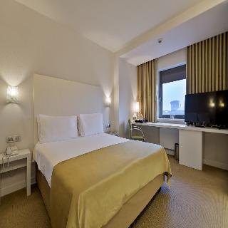 Ramada Plaza by Wyndham Bucharest Convention Cente