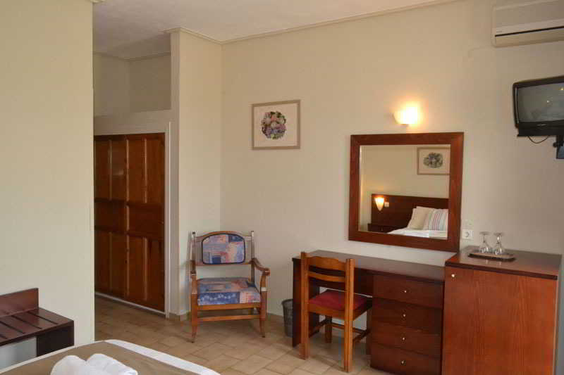 Room
 di Eftalou