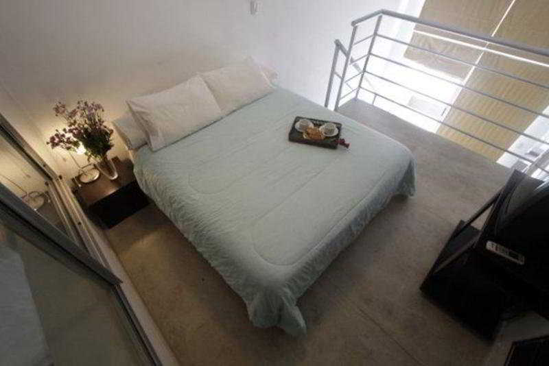 Room thumbnail 7