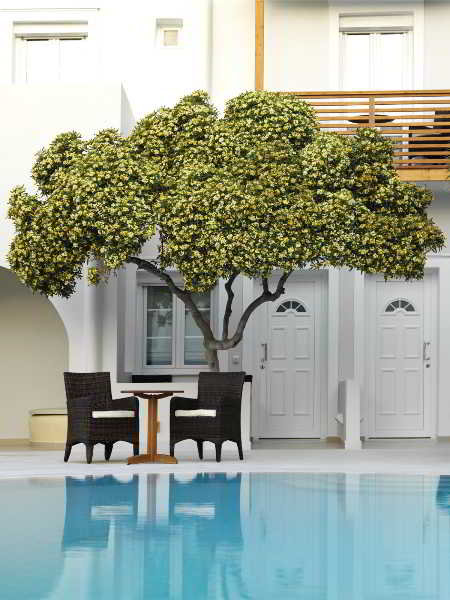 Pool
 di Nissaki Beach