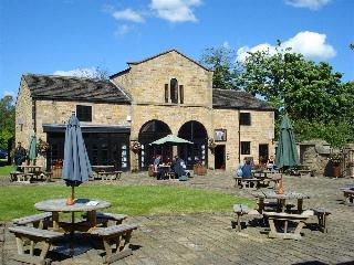 Weetwood Hall, Leeds