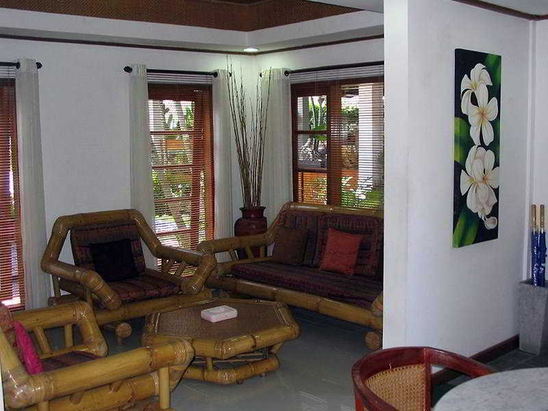 Room thumbnail 3