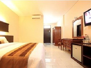 Room thumbnail 9