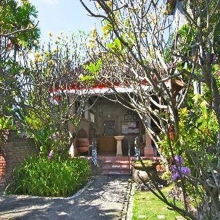 Bumi Ayu Bungalows
